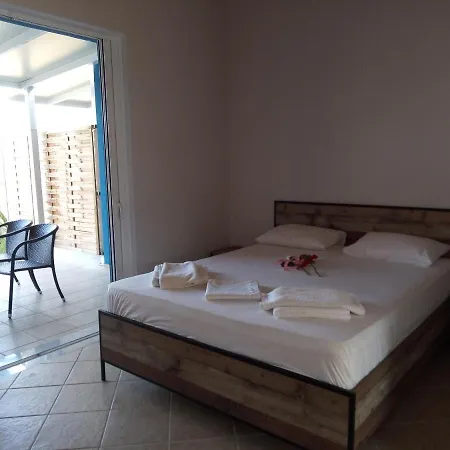 Rock Aparthotel